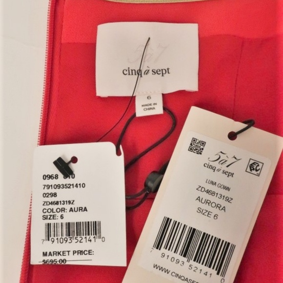 Cinq a Sept Luna Mermaid Gown Aurora - Picture 7 of 7